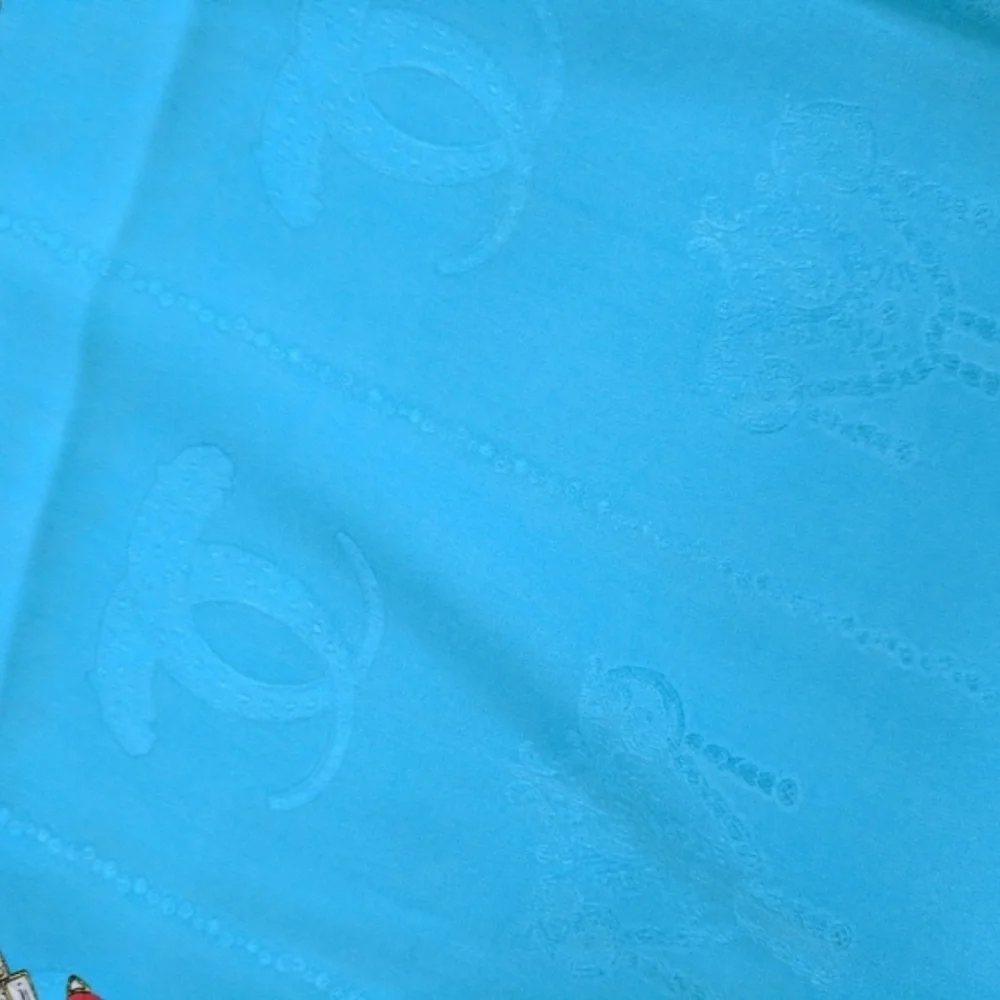 Heavy Silk Cartier Scarf, Turquoise with classic chain pattern - Picture 3 of 3